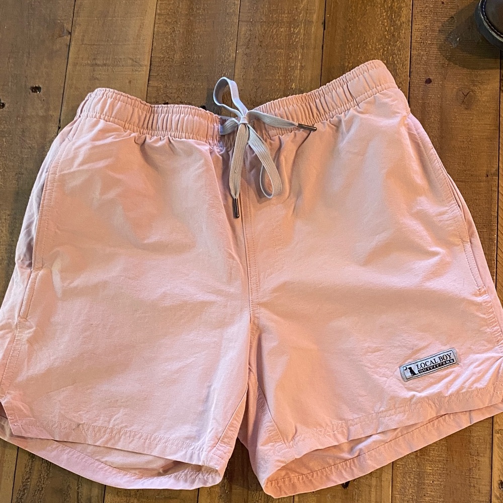Local Boy Outfitters Men's Coral Shorts Size Small